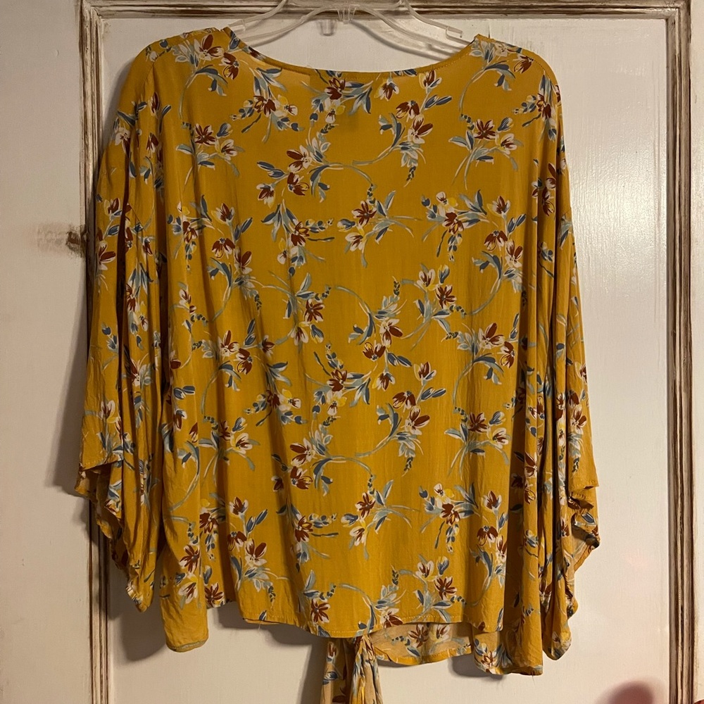 Blouse - Picture 2 of 4